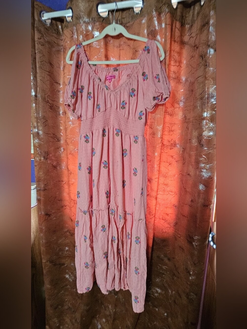 Betsey Johnson Riley Maxi Dress Tiered Embroidered Floral Coral Pink Puff Sleeve